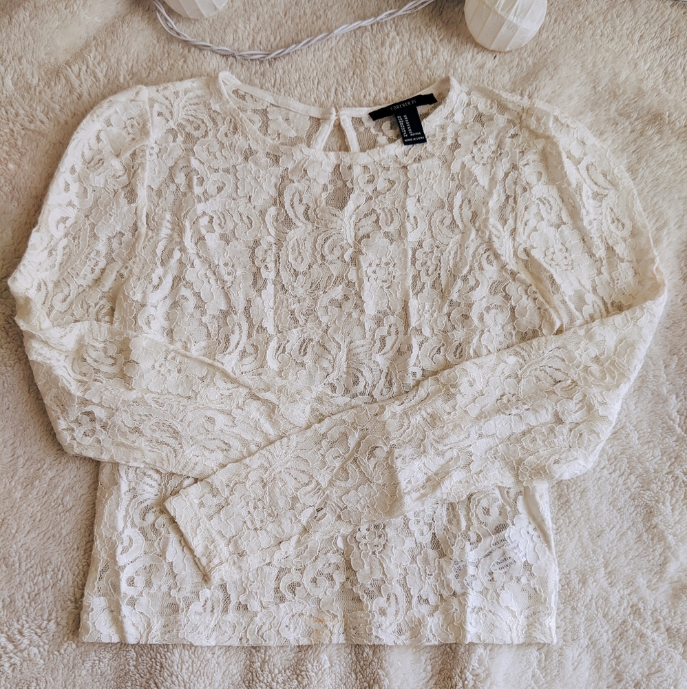 WHITE LACE BLOUSE